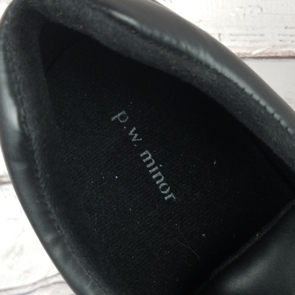 pw minor shoes closed